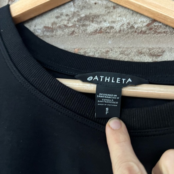 NWT Athleta Harlow Hybrid Tee - Picture 6 of 8
